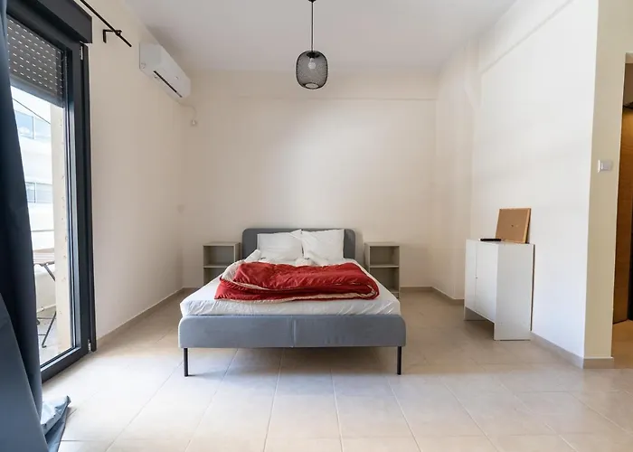Ag. Ioannis Metro Station Studio 1 Bed 2 Pers