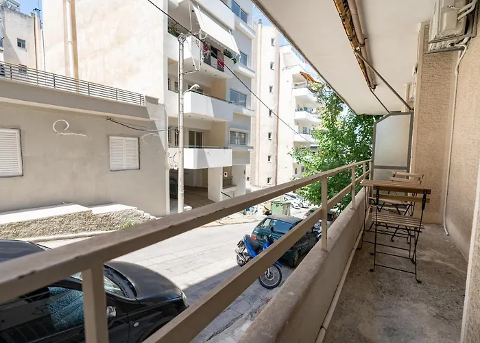 Ag. Ioannis Metro Station Studio 1 Bed 2 Pers