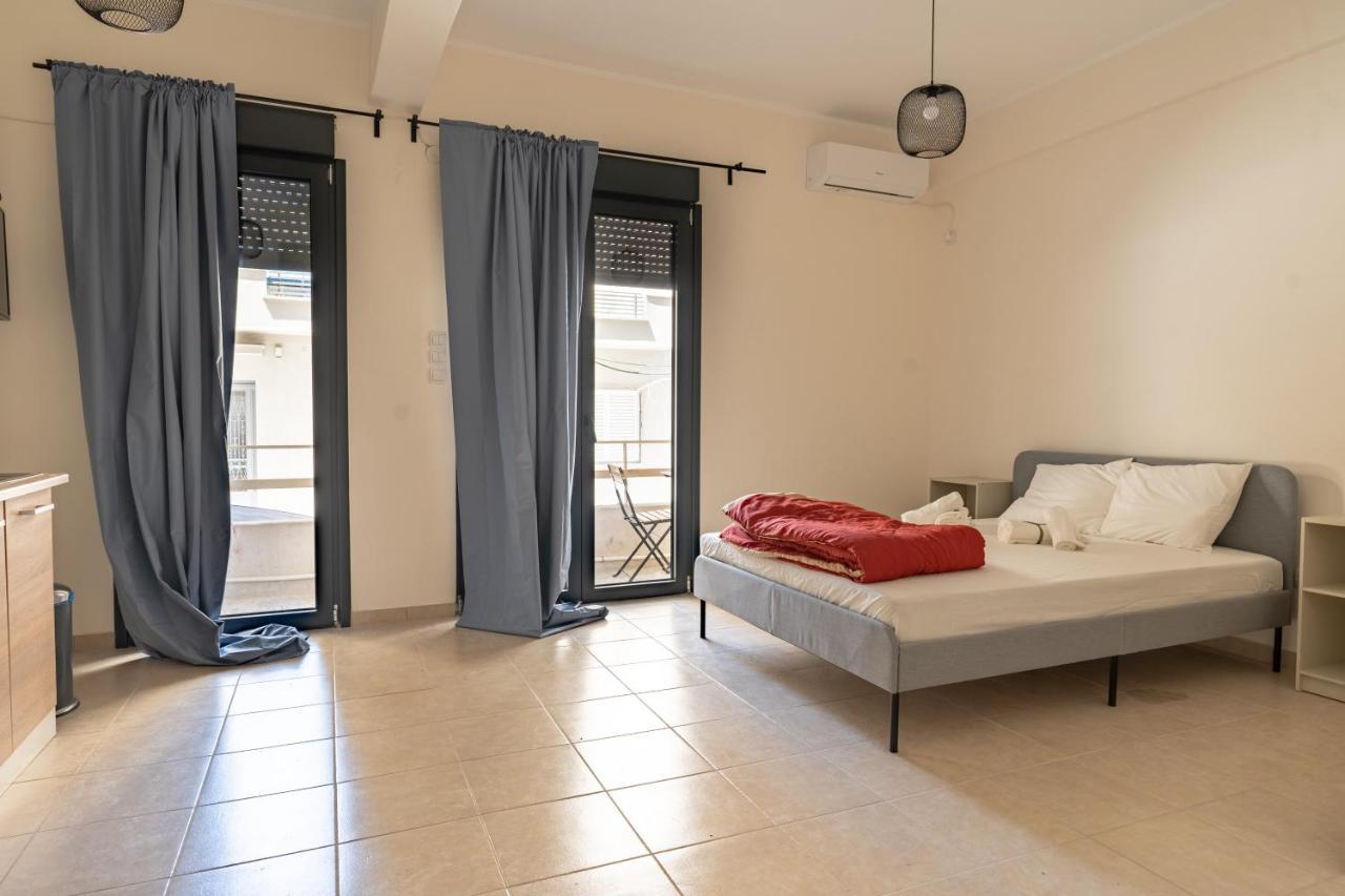 Ag. Ioannis Metro Station 1 Bed 2 Pers Athens