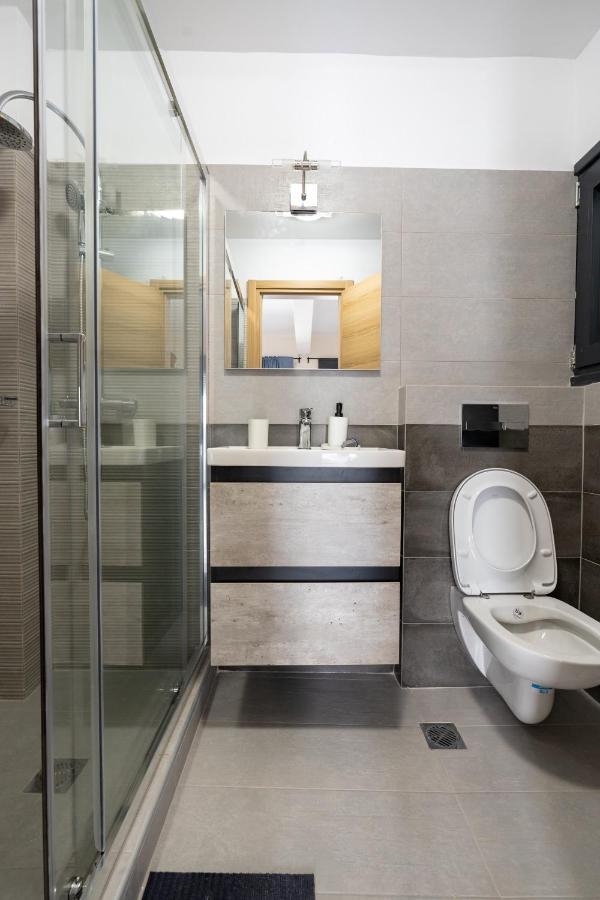 Ag. Ioannis Metro Station 1 Bed 2 Pers Apartment